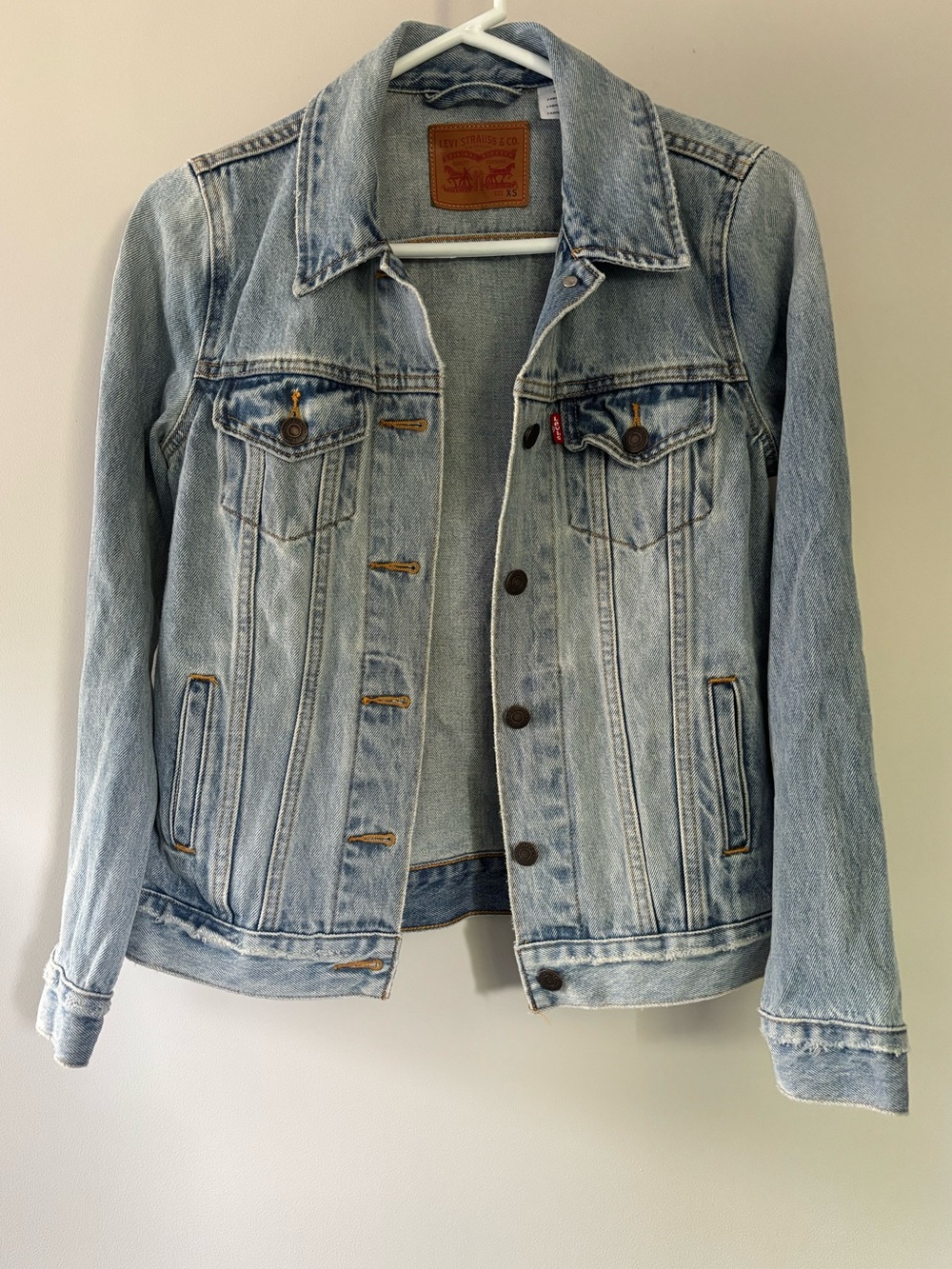 Levi's Women's Light Wash Denim Jacket